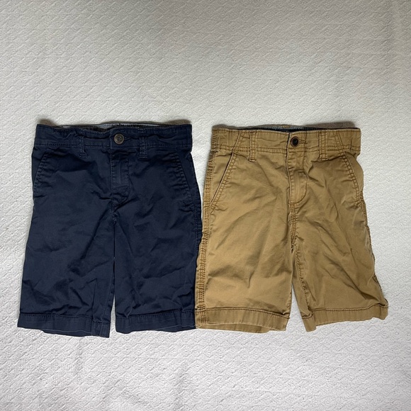 OshKosh B'gosh Navy and Khaki Uniform Shorts with Adjustable Waistband - Picture 1 of 7
